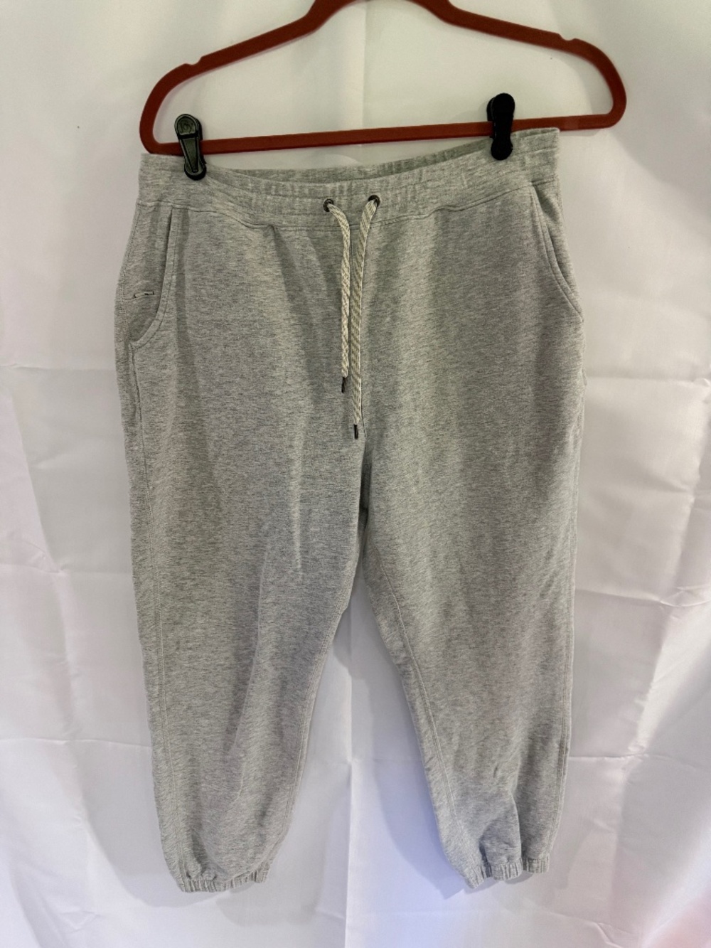 Vuori Laguna Lounge Pant 2.0 – Light Heather Grey – Size Large